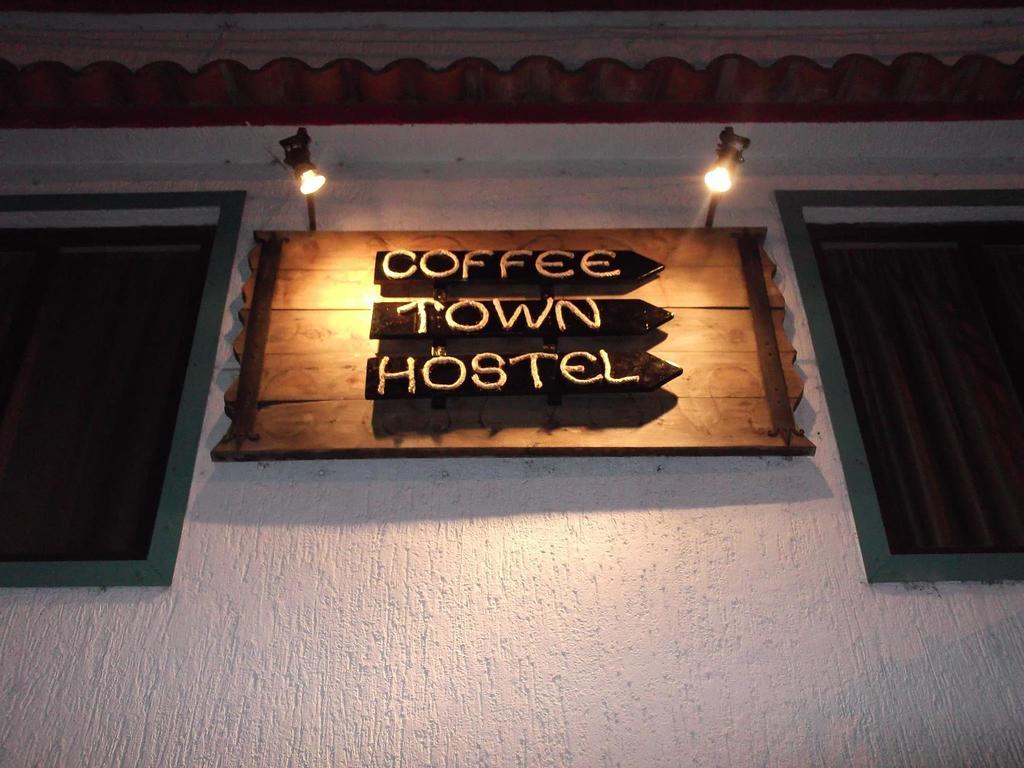 Coffee Town Hostel Santa Rosa De Cabal Exterior photo